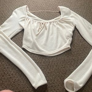 Long sleeve crop top